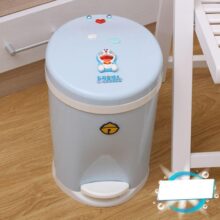 Cute Hello Kitty Pedal Garbage Cans with Lid Office Trash Can Kitchen Garbage Bin Garbage Cans Plastic Bathroom Trash Can Car Cute Hello Kitty Pedal Garbage Cans with Lid Office Trash Can Kitchen Garbage Bin Garbage Cans Plastic Bathroom Trash Can Car