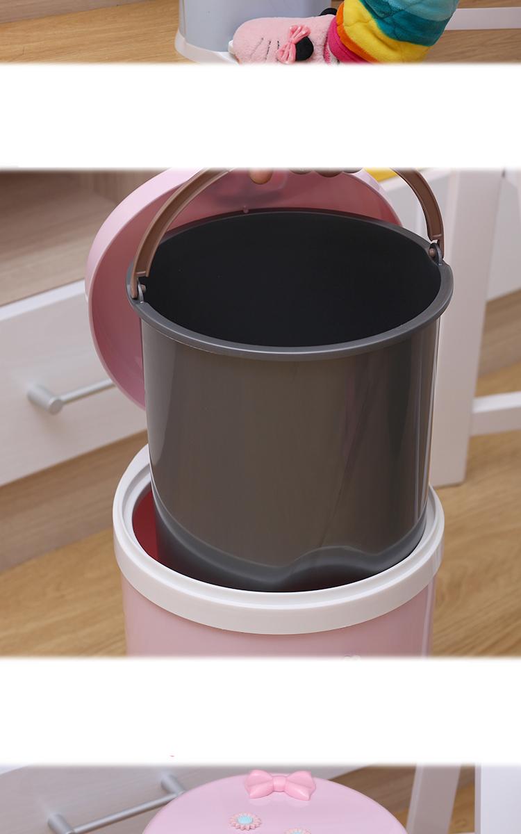 Cartoon Hello Kitty Pedal Trash Can