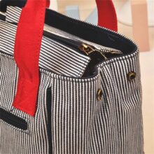 2019 New HELLO KITTY Fresh Student Handbag Fashion Lunch Box Bag Multi-function Large Capacity Handbag Canvas Material HK-215 2019 New HELLO KITTY Fresh Student Handbag Fashion Lunch Box Bag Multi-function Large Capacity Handbag Canvas Material HK-215