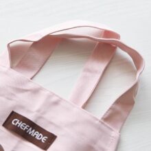 Hello Kitty Kitchen Baking Mats Cotton Cartoon Sleeeless Apron Home Kitchen Baking Tools Japan Style Pink Girl Heart Adult Bibs Hello Kitty Kitchen Baking Mats Cotton Cartoon Sleeeless Apron Home Kitchen Baking Tools Japan Style Pink Girl Heart Adult Bibs