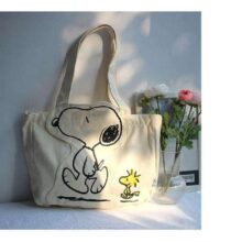 Kawaii Sanrio Snoopy Cartoon Cute Canvas Bag Shoulder Bag Zipper Bag Large Capacity Fashion Travel Bag Tote Bag Toys for Girls Kawaii Sanrio Snoopy Cartoon Cute Canvas Bag Shoulder Bag Zipper Bag Large Capacity Fashion Travel Bag Tote Bag Toys for Girls