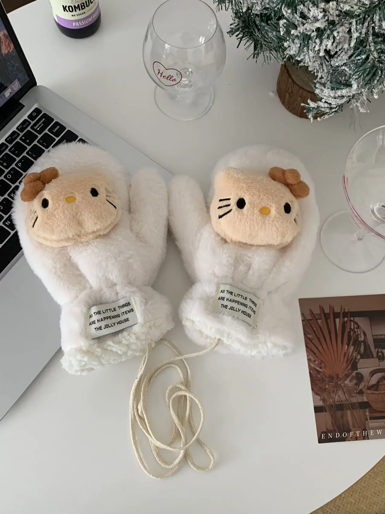 Kawaii Sanrio Hello Kitty Warm Plush Gloves