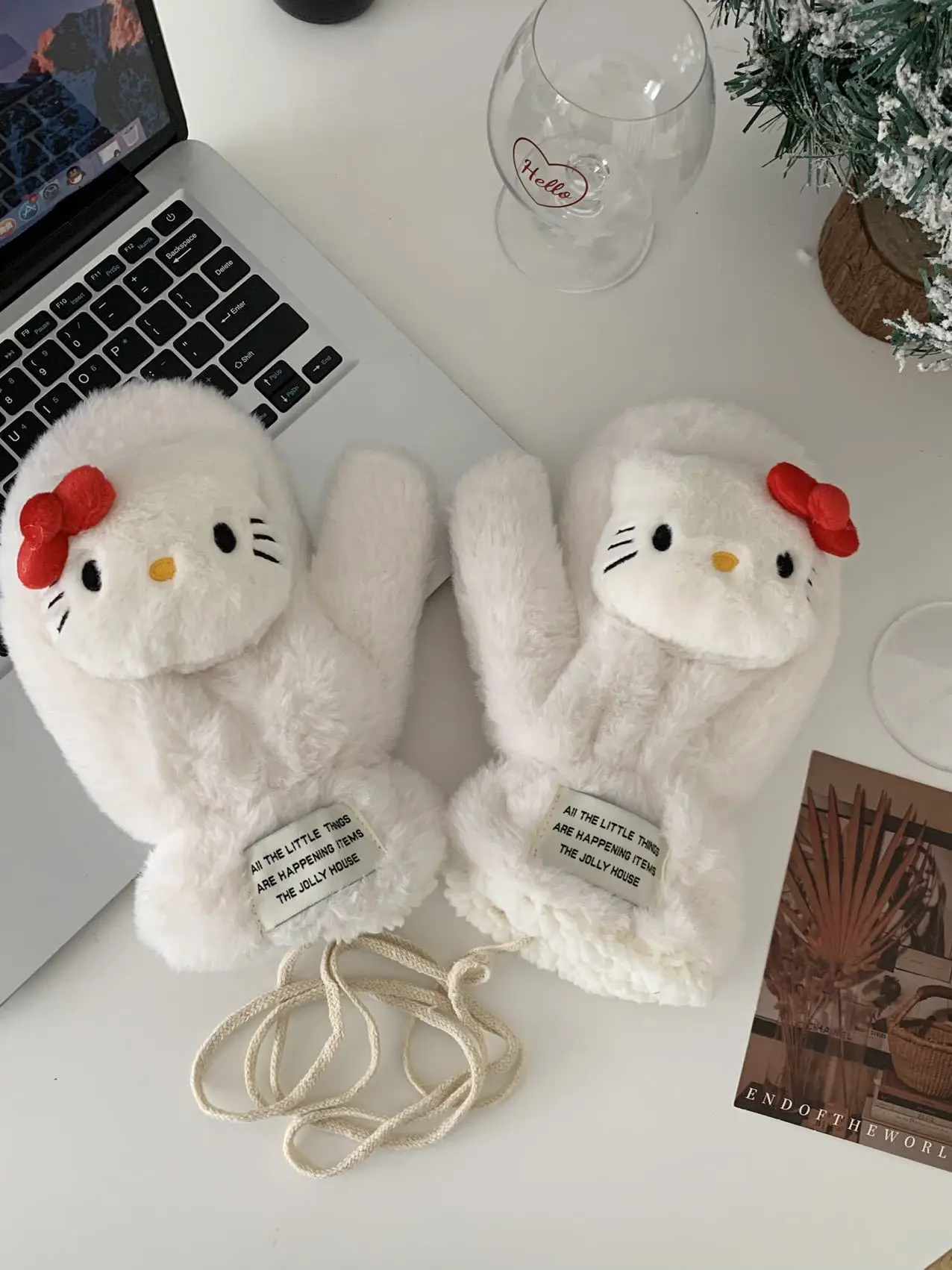 Kawaii Sanrio Hello Kitty Warm Plush Gloves