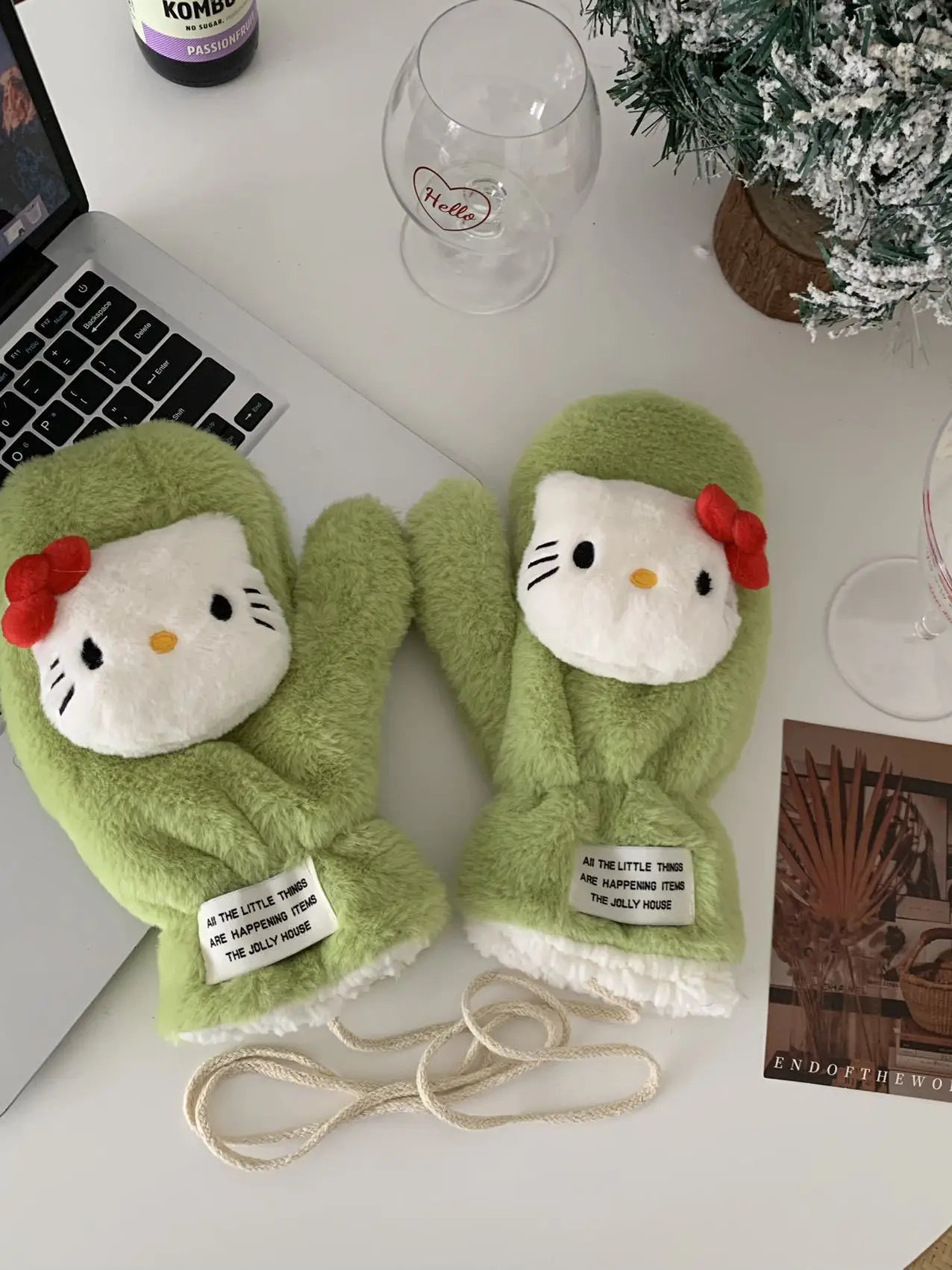 Kawaii Sanrio Hello Kitty Warm Plush Gloves