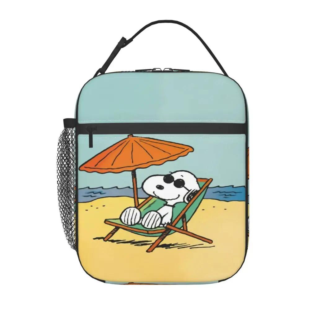 Kawaii Cartoon Snoopy On The Beach Insulated Lunch Bag