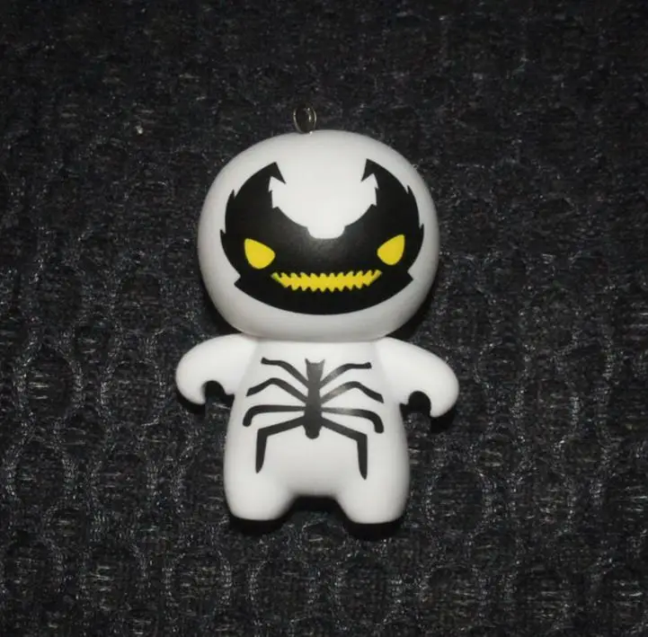 Superheros Red Spiderman And Black Spiderman Cartoon Toys Keychain Superheros Red Spiderman And Black Spiderman Cartoon Toys Keychain