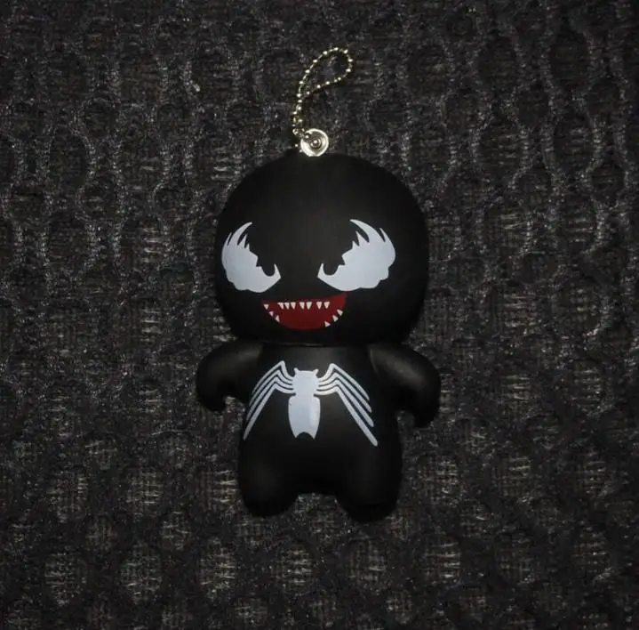 Superheros Red Spiderman And Black Spiderman Cartoon Toys Keychain Superheros Red Spiderman And Black Spiderman Cartoon Toys Keychain