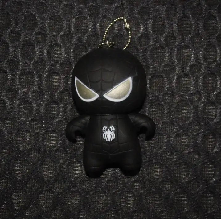 Superheros Red Spiderman And Black Spiderman Cartoon Toys Keychain Superheros Red Spiderman And Black Spiderman Cartoon Toys Keychain