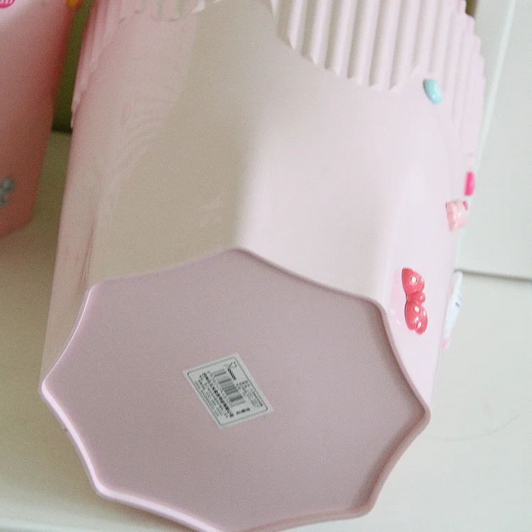 Kawaii Hello Kitty Bathroom Plastic Storage Dustbin Garbage