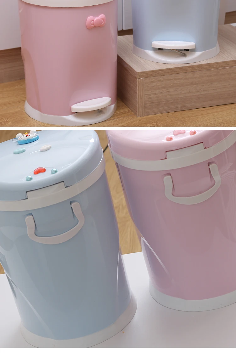Cartoon Hello Kitty Pedal Trash Can