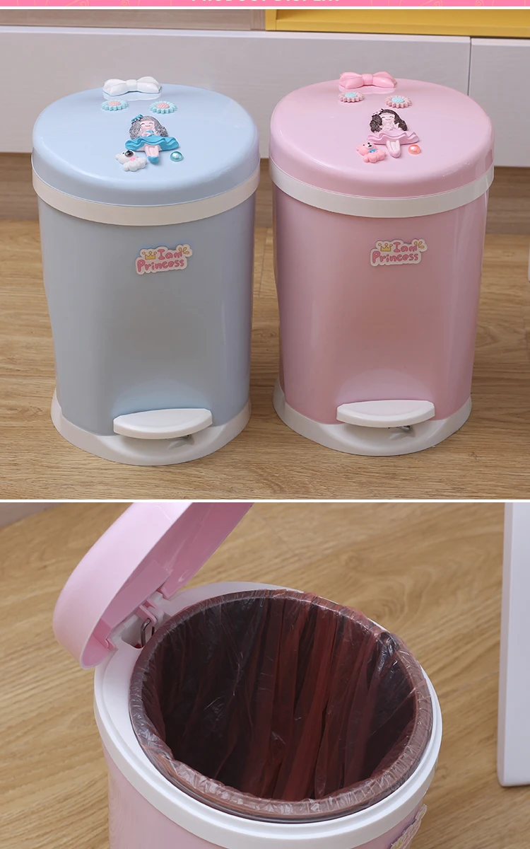 Cartoon Hello Kitty Pedal Trash Can