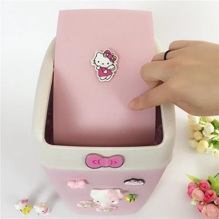 Hello Kitty Jingle Cat Bathroom Rolling Cover Trash Bin