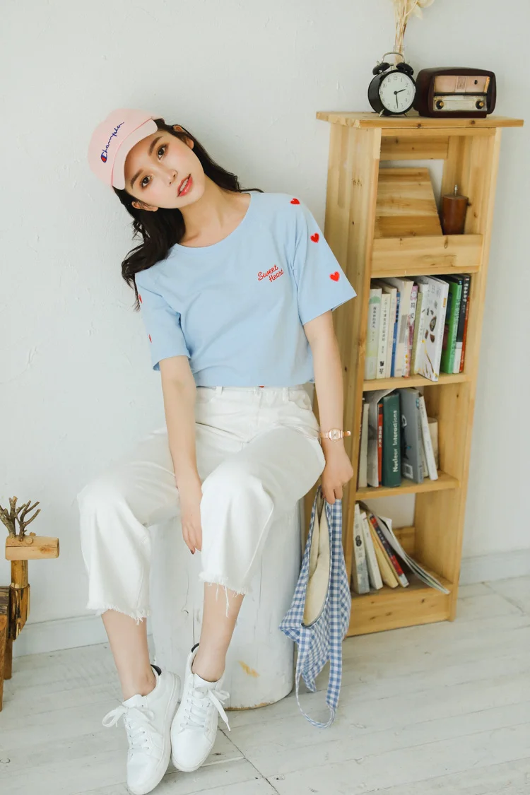 Love Heart Embroidery Style Casual Short Sleeve T-Shirt