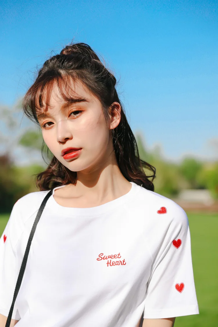 Love Heart Embroidery Style Casual Short Sleeve T-Shirt