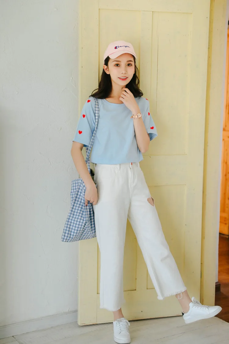 Love Heart Embroidery Style Casual Short Sleeve T-Shirt