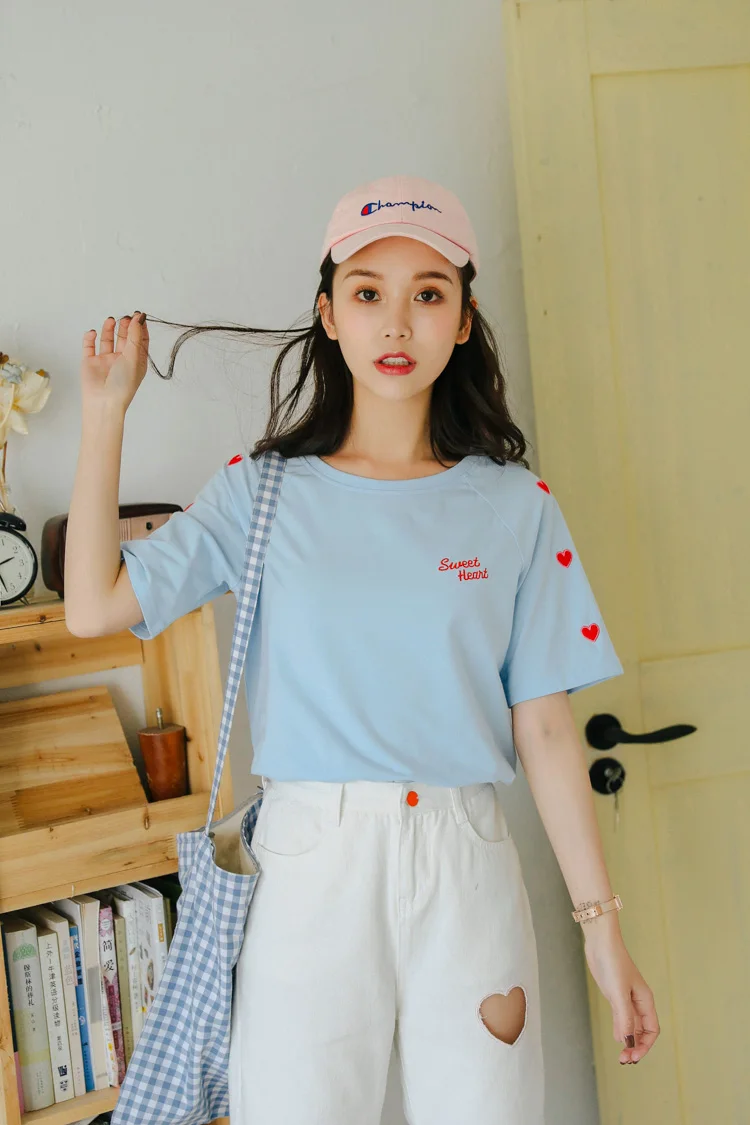 Love Heart Embroidery Style Casual Short Sleeve T-Shirt