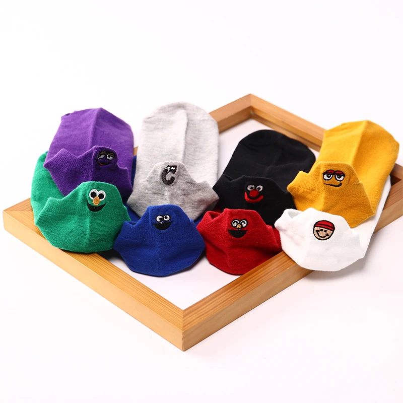 4 Pairs Kawaii Cotton Embroidered Expression Fashion Ankle Emoji Socks 4 Pairs Kawaii Cotton Embroidered Expression Fashion Ankle Emoji Socks
