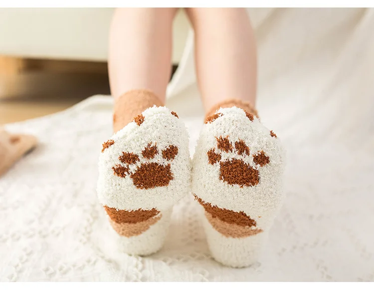 Animal Claws Coral Velvet Thick Striped Warm Short Socks