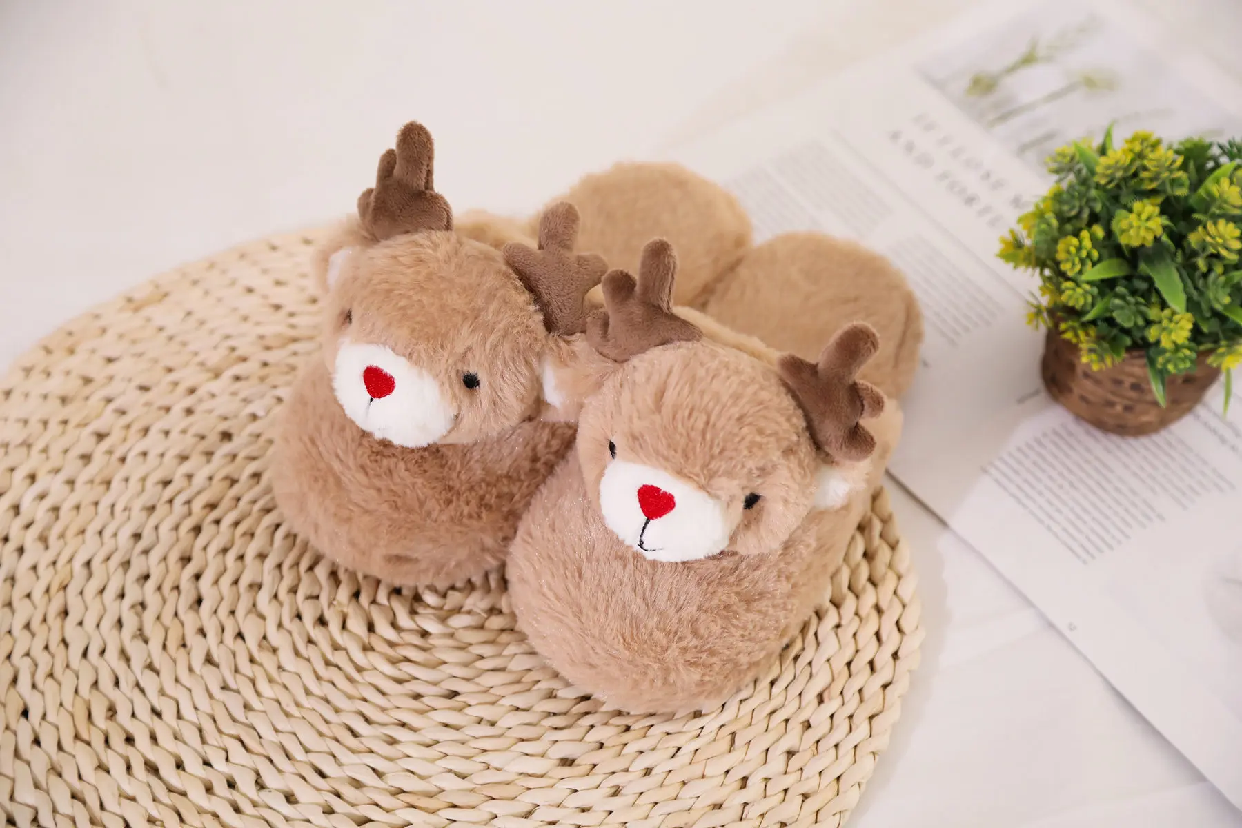 Animal Penguin/Giraffe/Elk Floor Soft Warm Shoes