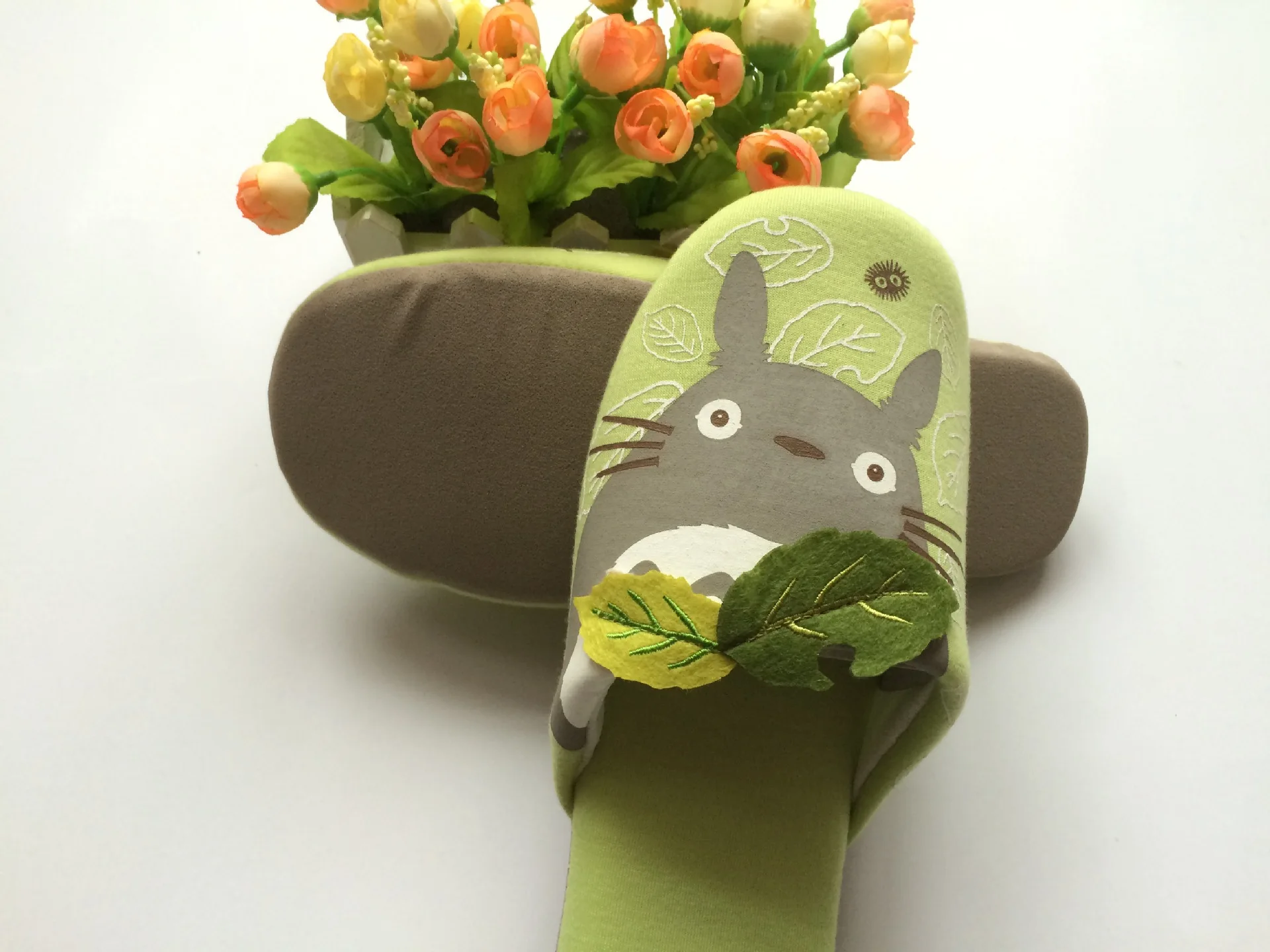 Green Leaf Totoro Cat Cartoon Flip Flops Comfortable Slippers