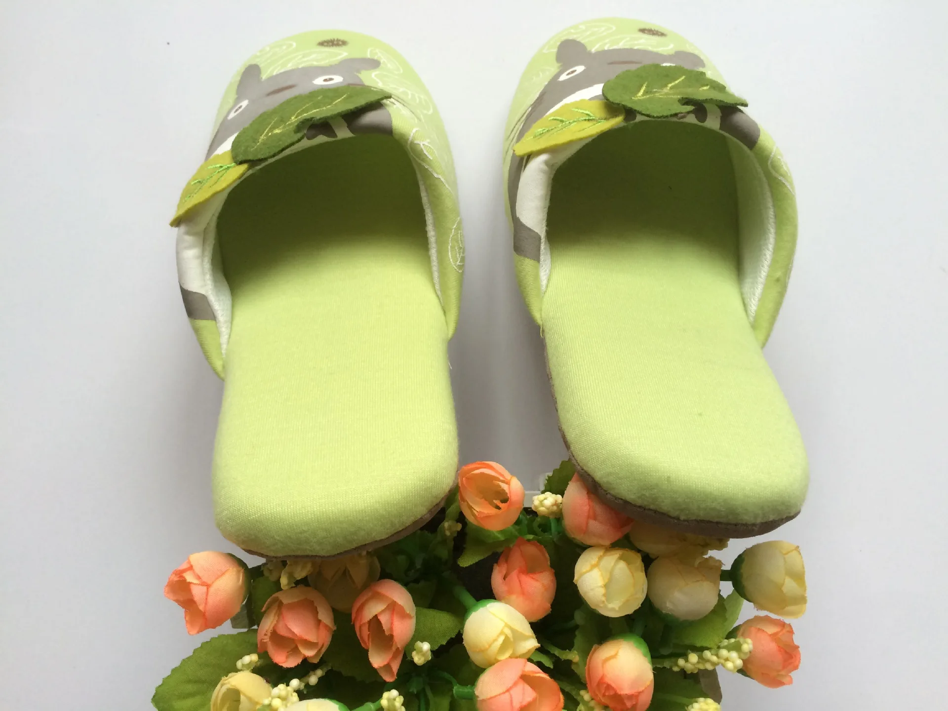 Green Leaf Totoro Cat Cartoon Flip Flops Comfortable Slippers