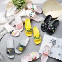 Flamingo Cartoon Flip Flops Non-Slip Slipper Flamingo Cartoon Flip Flops Non-Slip Slipper