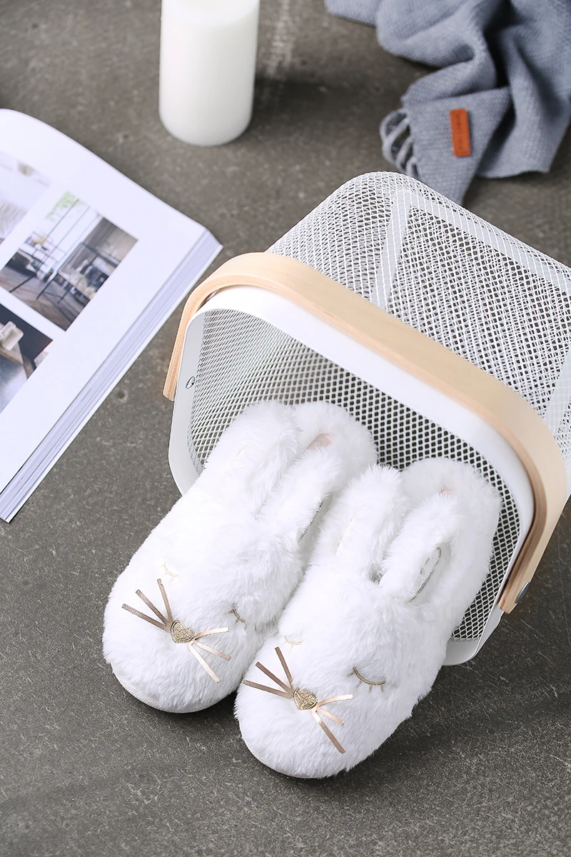 Bunny Rabbit Plush Indoor Outdoor Bedroom Slipper