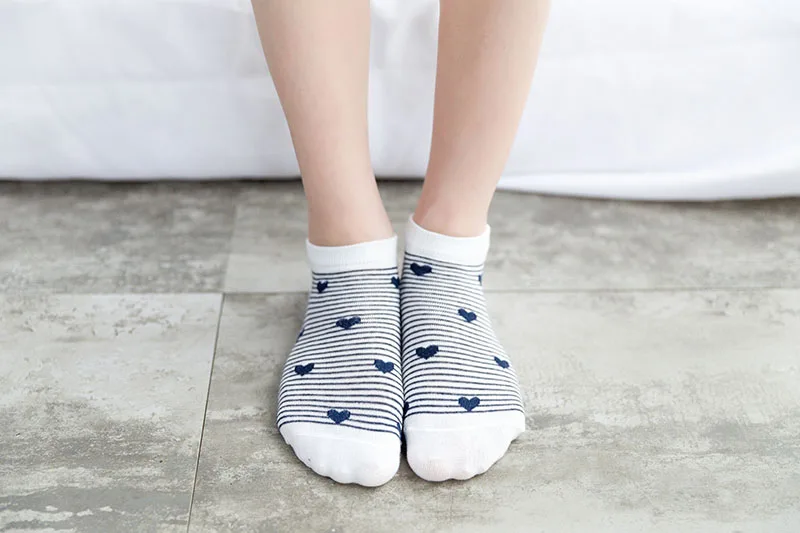 Cute Cat Animal With Red Heart Ankle Socks For Women