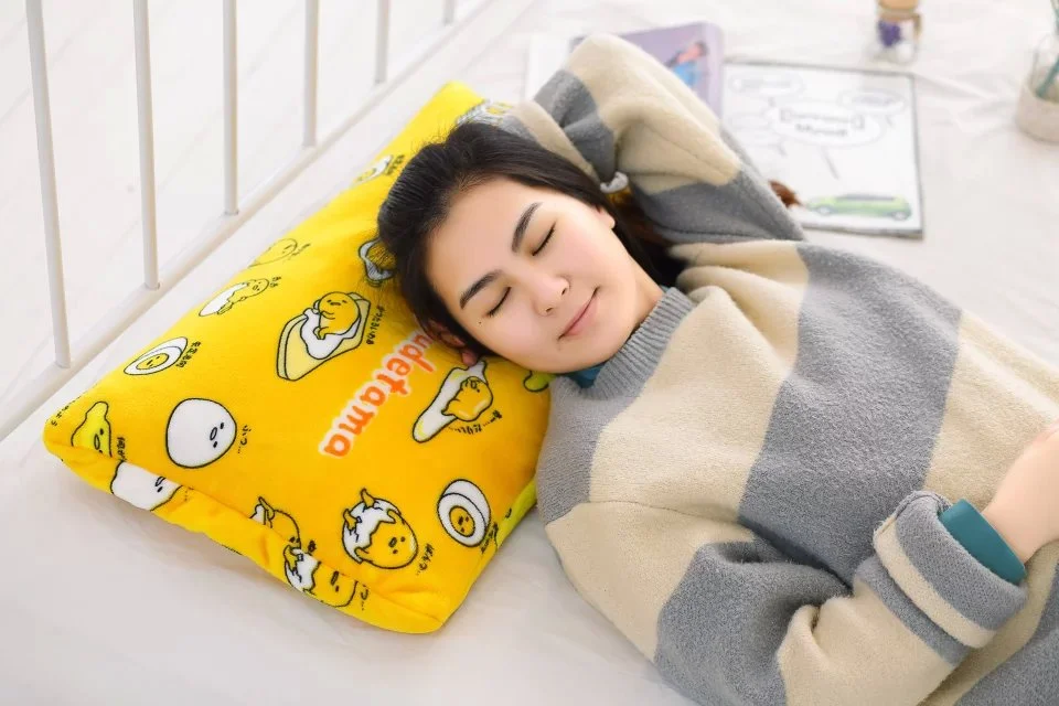 Gudetama Lazy Egg Yolk Plush Flannel Air Condition Blanket Gudetama Lazy Egg Yolk Plush Flannel Air Condition Blanket