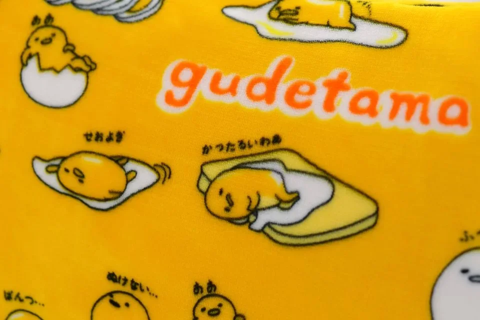 Gudetama Lazy Egg Yolk Plush Flannel Air Condition Blanket Gudetama Lazy Egg Yolk Plush Flannel Air Condition Blanket