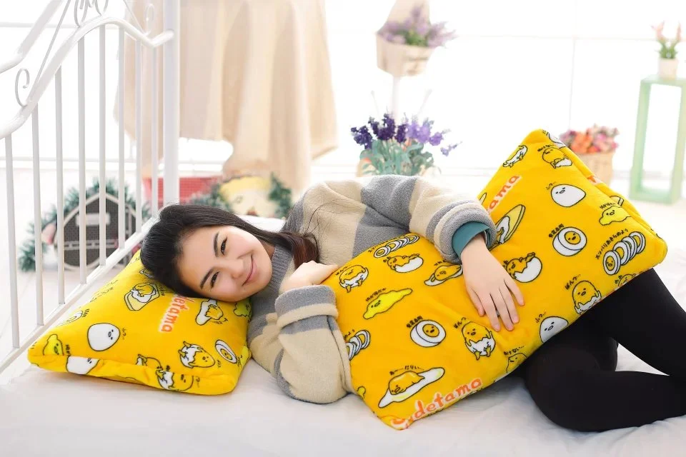 Gudetama Lazy Egg Yolk Plush Flannel Air Condition Blanket Gudetama Lazy Egg Yolk Plush Flannel Air Condition Blanket