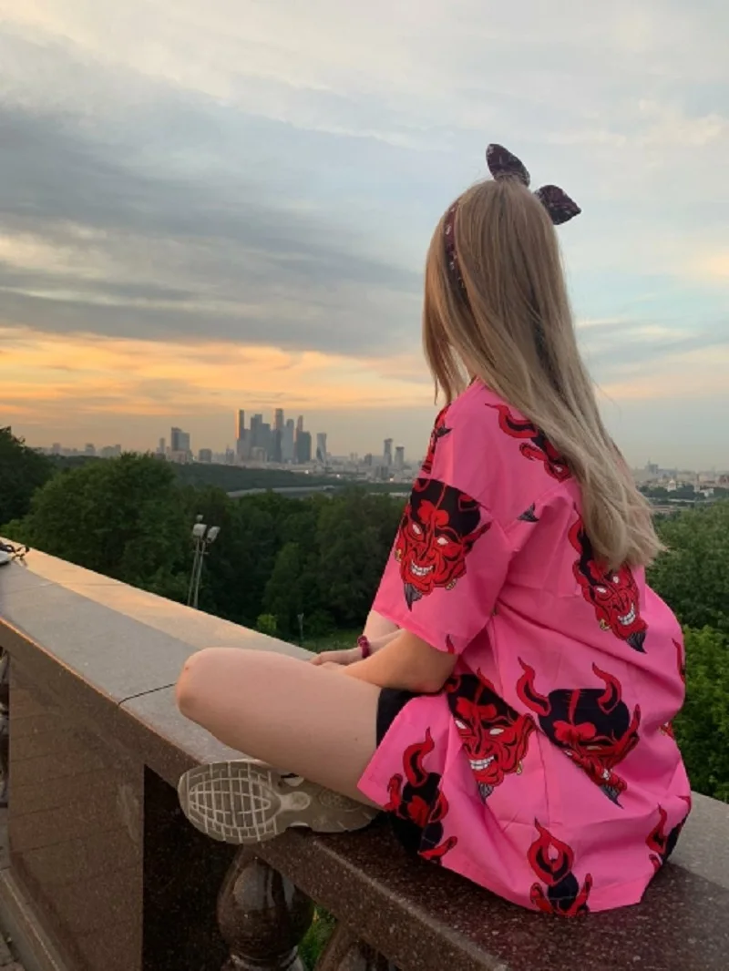 Evil Blouse Pink Loose Collared Bluzka Gothic T-Shirt