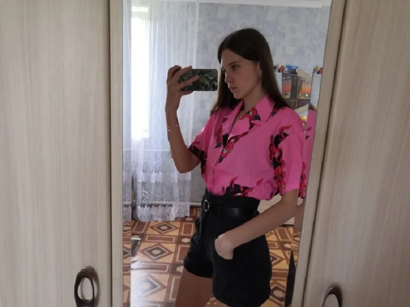 Evil Blouse Pink Loose Collared Bluzka Gothic T-Shirt