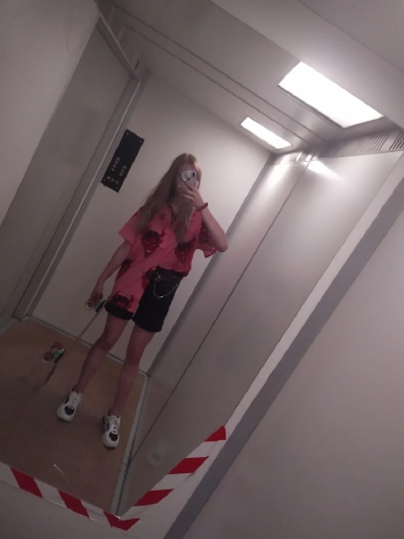 Evil Blouse Pink Loose Collared Bluzka Gothic T-Shirt