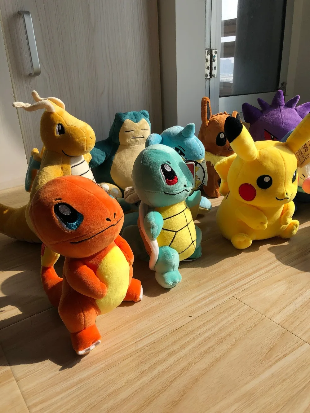 Pokemon Pikachu Bulbasaur Squirtle Charmander Charizard Eevee Snorlax Jigglypuff Psyduck Doll