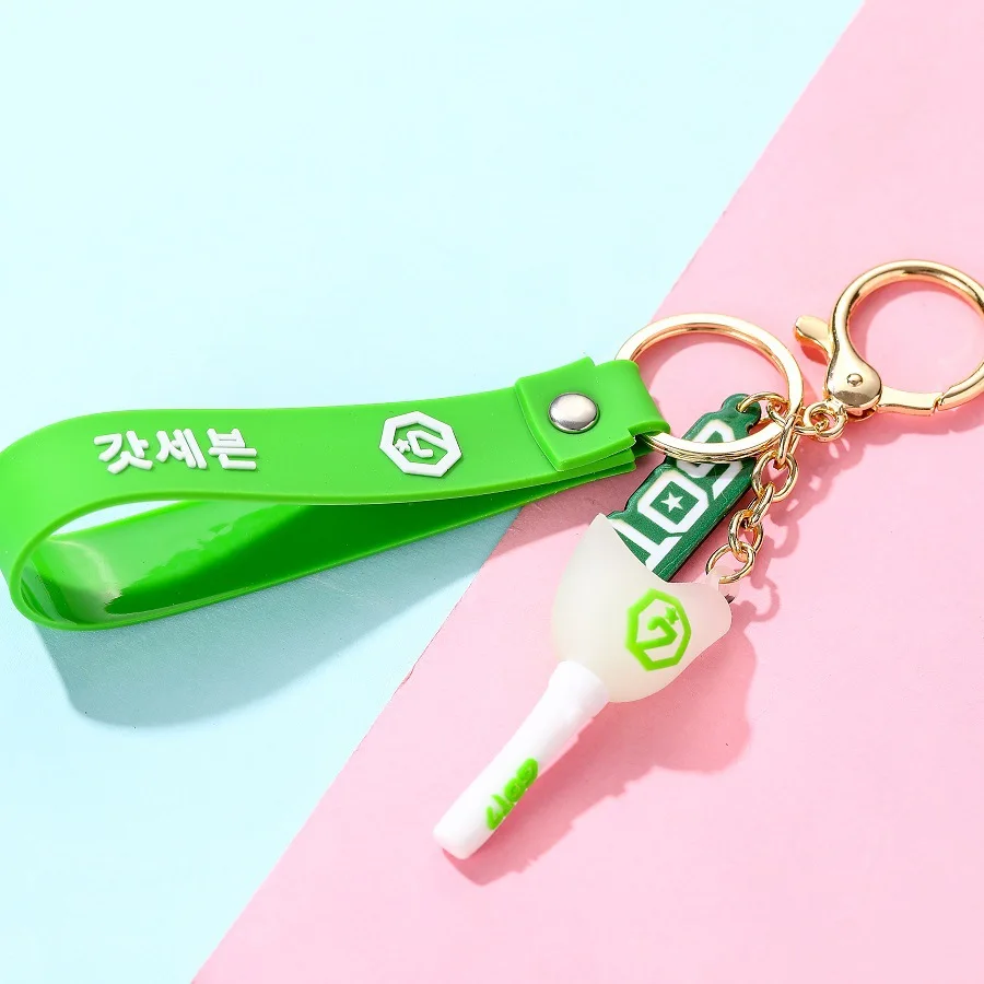 K-Pop Bangtan Boys Seventeen Twice Nct Got7 Light Stick Key Chain