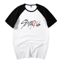 K-Pop Stray Kids Graphic-Print T-Shirt K-Pop Stray Kids Graphic-Print T-Shirt