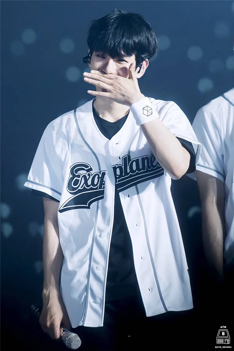 Exo Planet 3 Exo or Dium Baekhyun In Seoul K-Pop T-Shirt Exo Planet 3 Exo or Dium Baekhyun In Seoul K-Pop T-Shirt