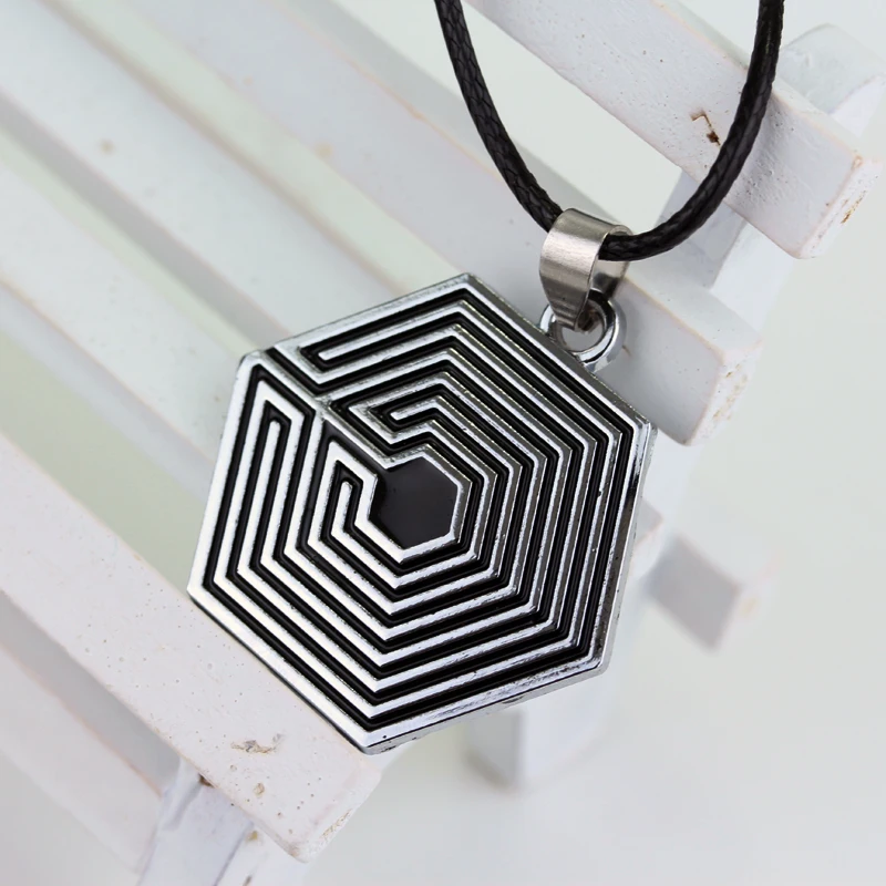 KPOP Star EXO Logo Maze Unisex Necklace KPOP Star EXO Logo Maze Unisex Necklace