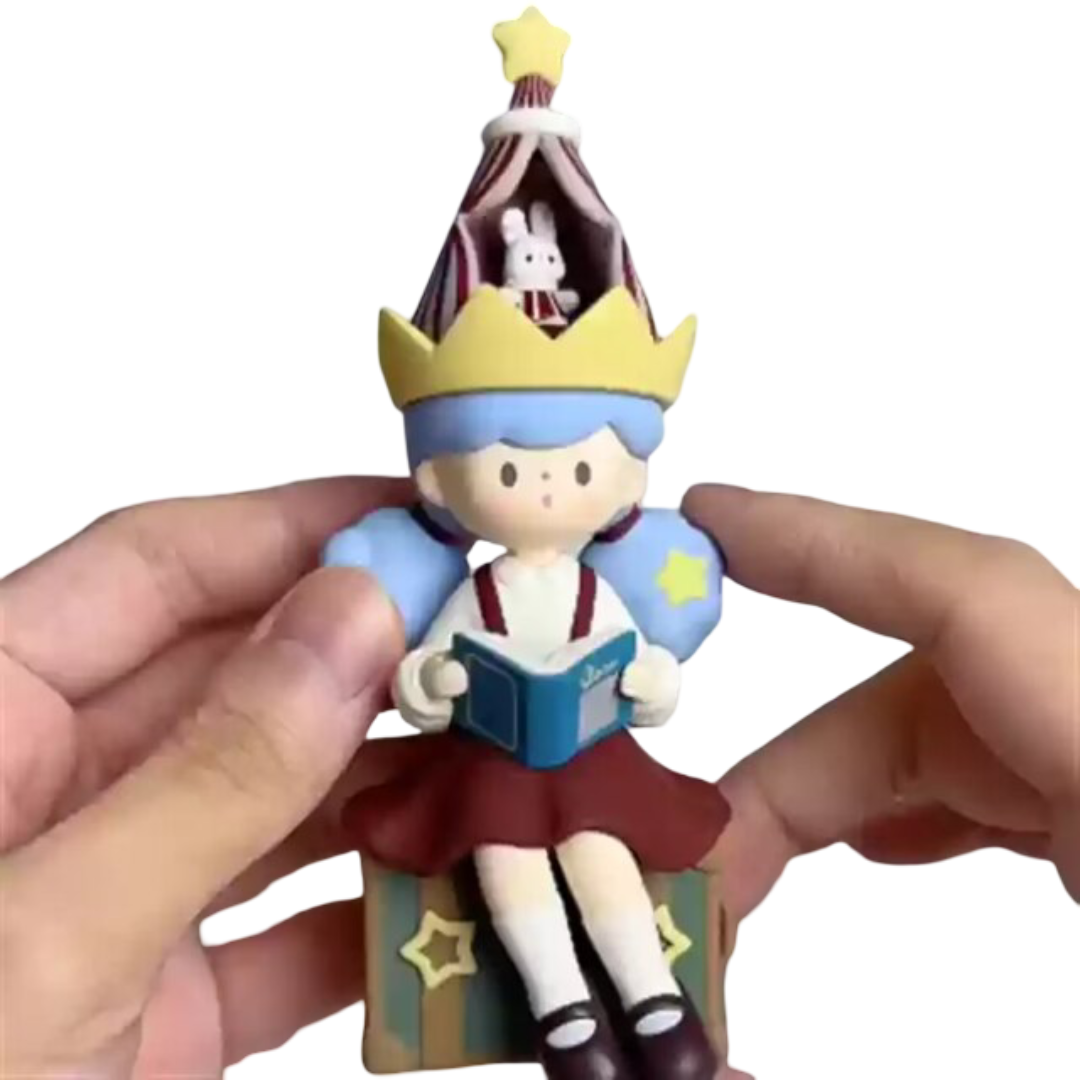 Kawaii Molinta V12 Chasing Light Series Traveler Toy