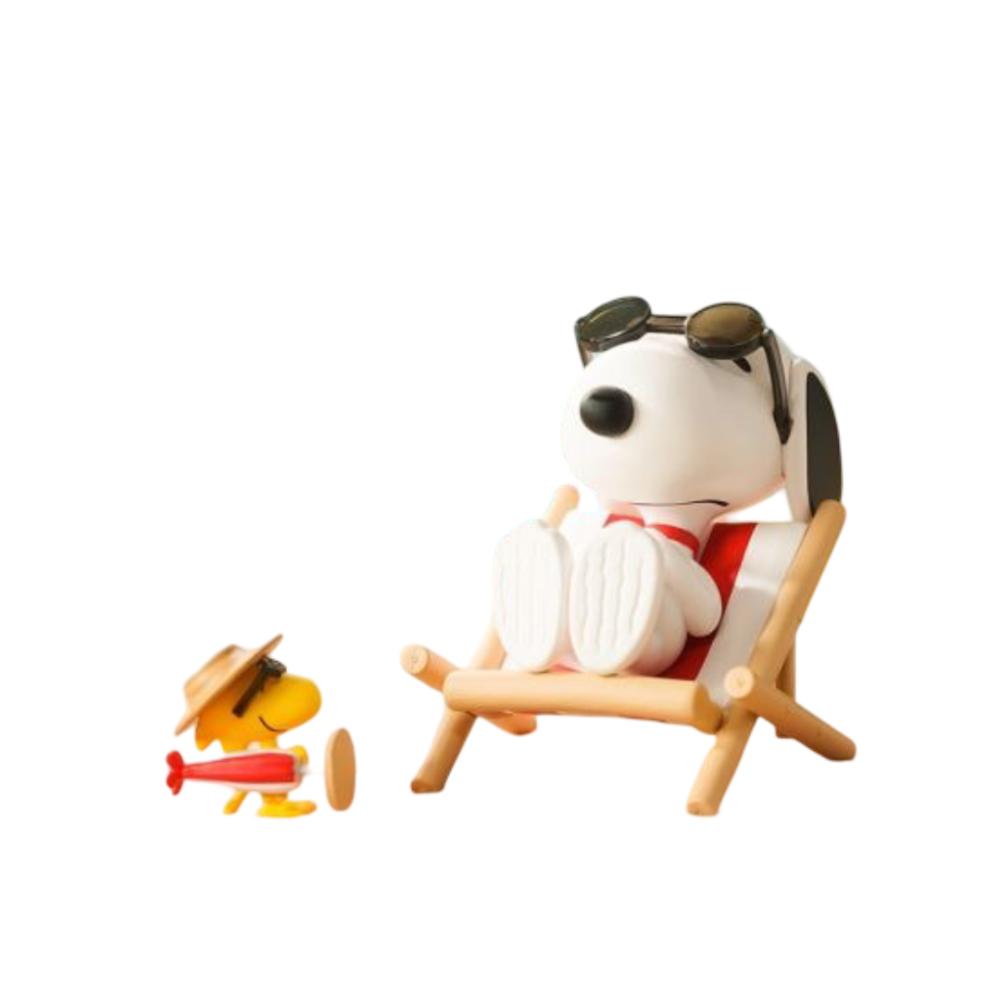 Kawaii Snoopy Sunbathing Toy