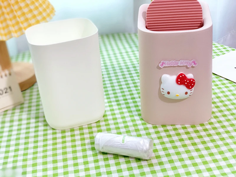 Kawaii Hello Kitty Cat Desktop Trash Can Shaker Kawaii Hello Kitty Cat Desktop Trash Can Shaker